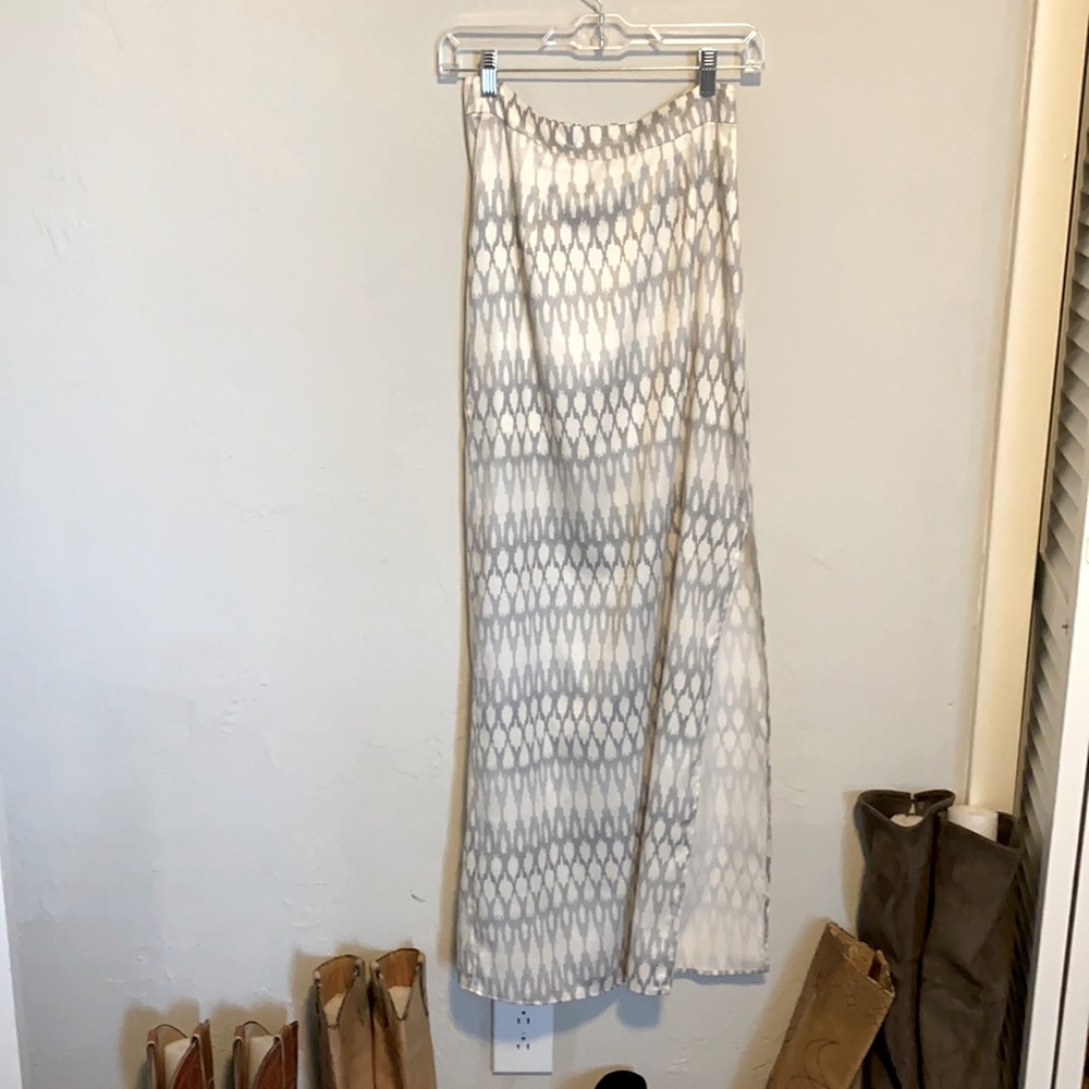 CAPULET side slit maxi skirt